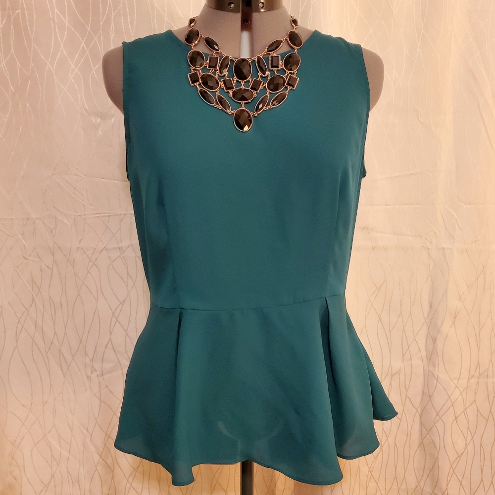 Le Chateau Sleeveless Peplum Blouse